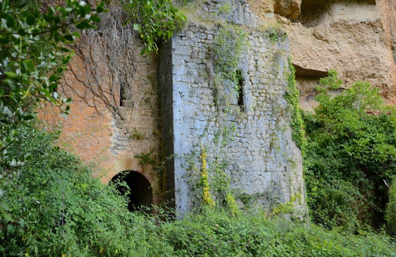 Castillo de Castañares de las Cuevas, Spain